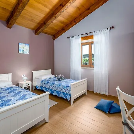 Oliveta Villa